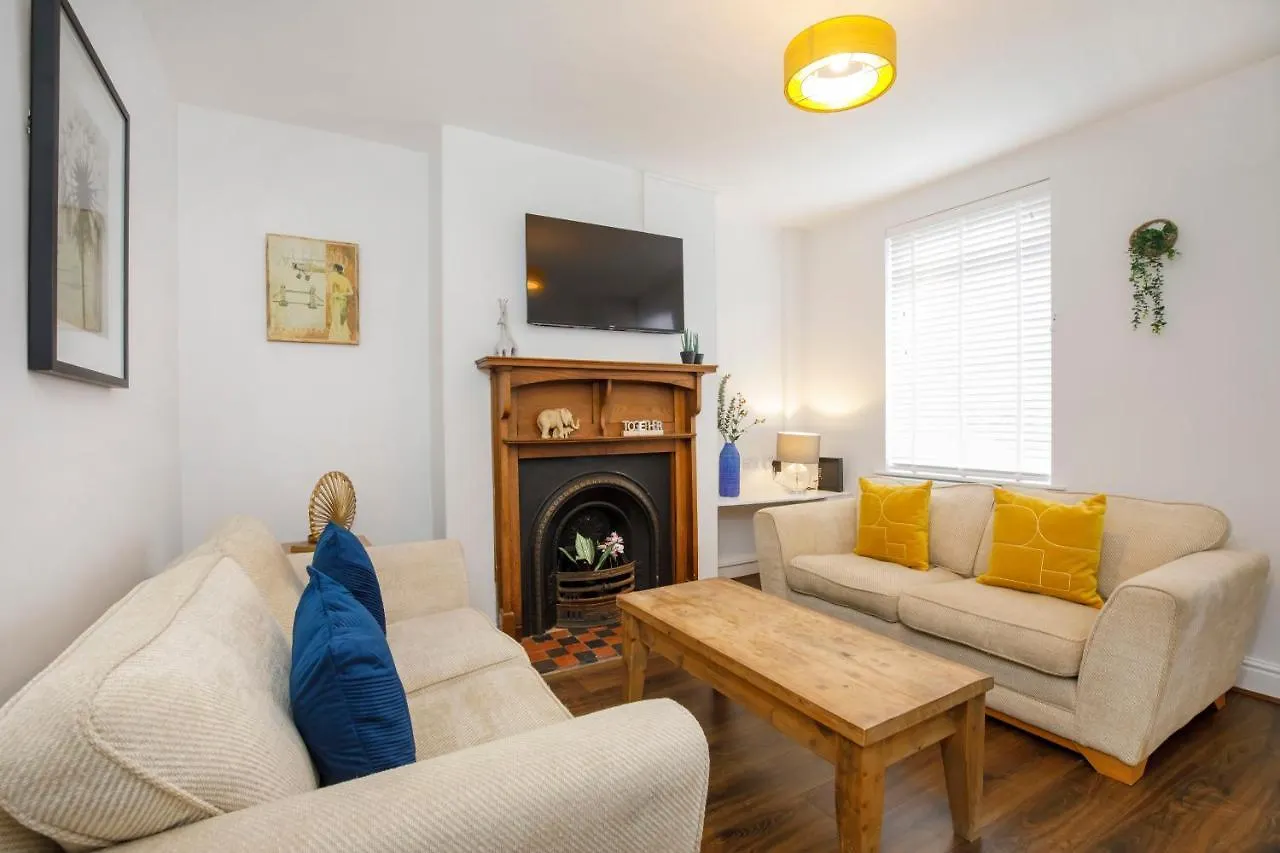 Falklands Street City Centre House-Free Parking York