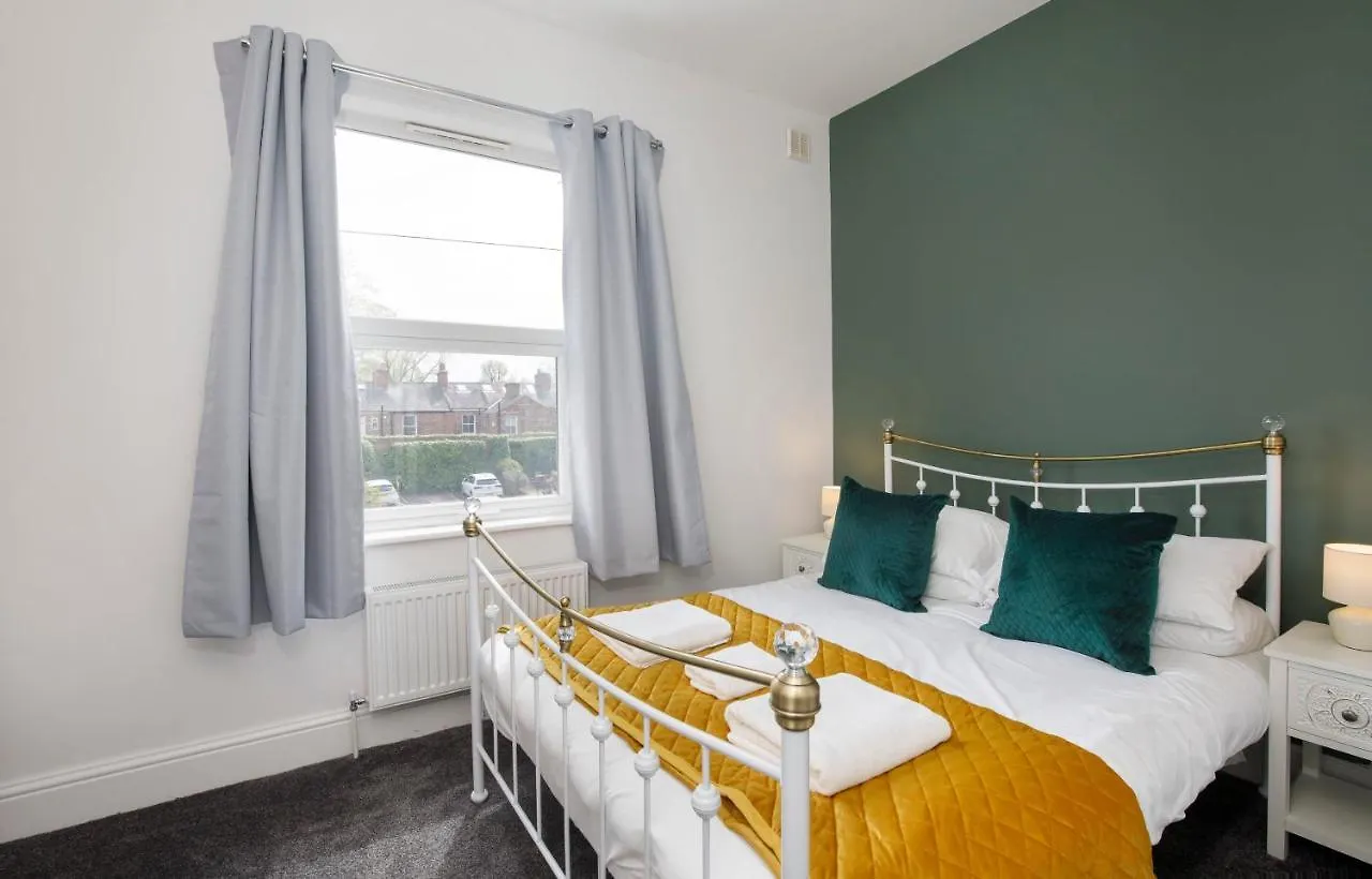 Semesterbostad Falklands Street City Centre House-Free Parking York